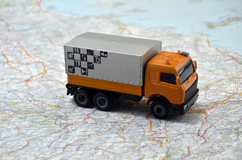 truck app like Uber helps to track fleet in real-time