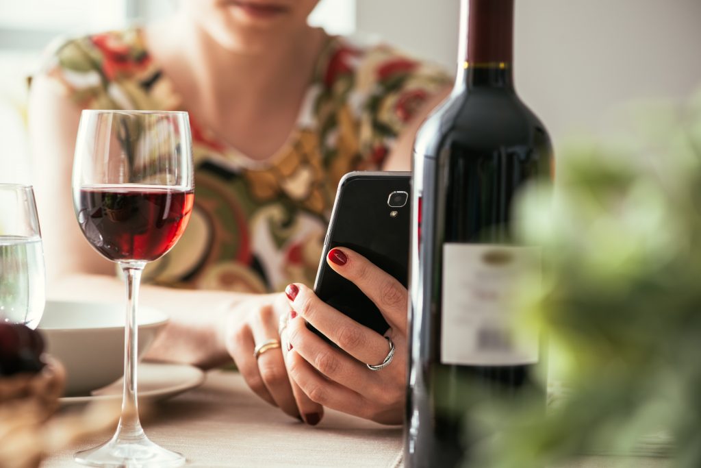 how to create on-demand alcohol delivery app