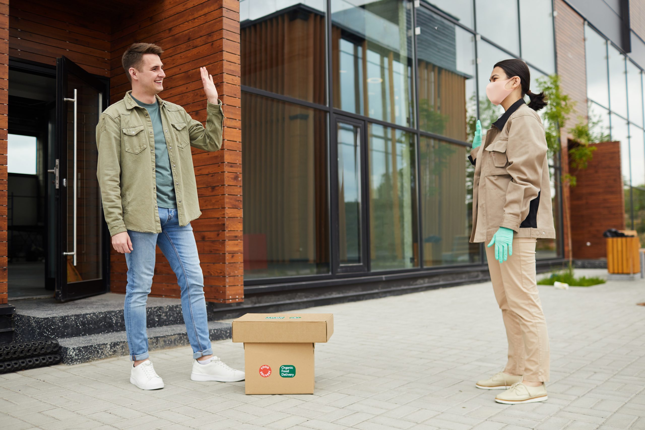 contactless food delivery